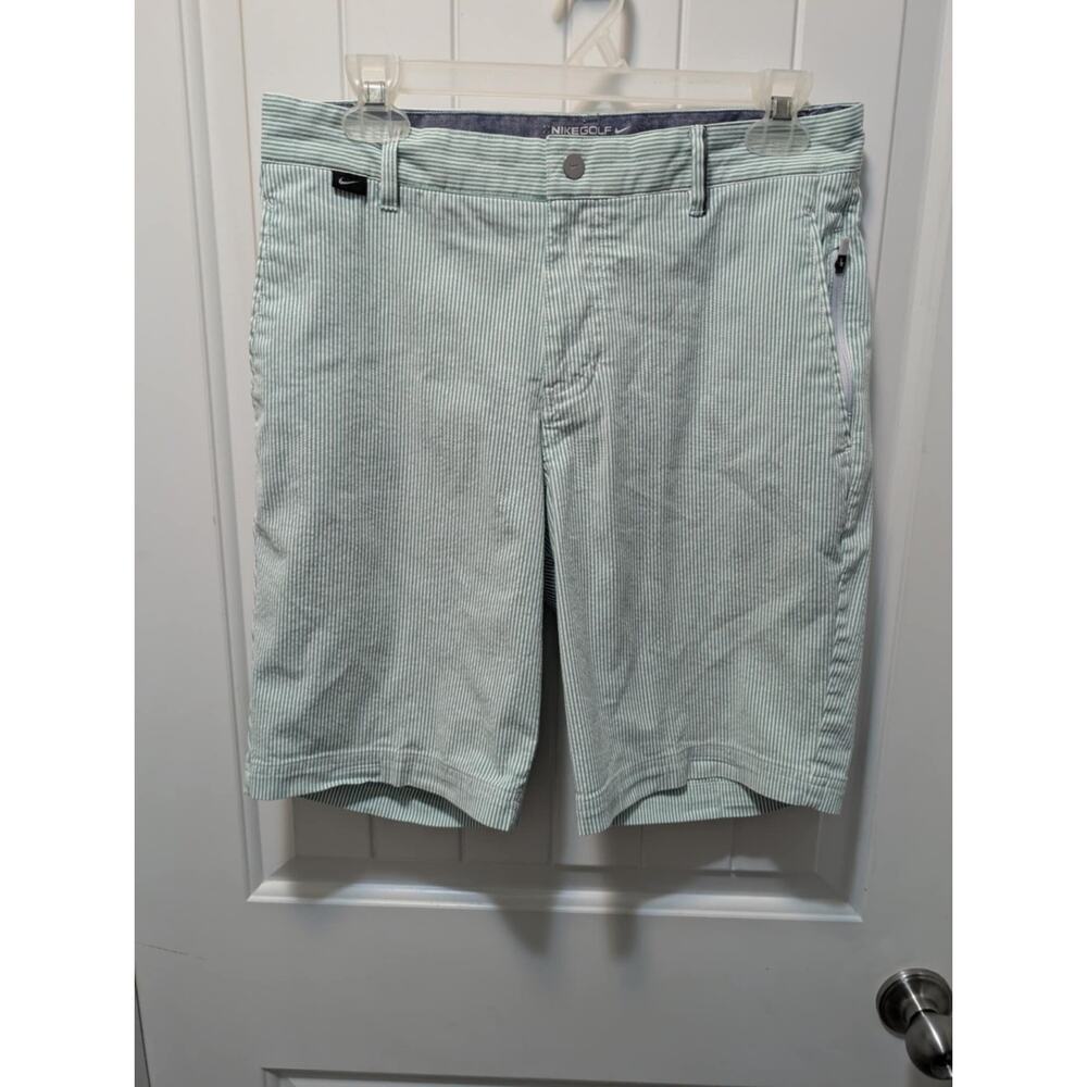 Nike Dri-Fit Men’s Golf Shorts Size 30 Green White Striped Modern Fit Athletic